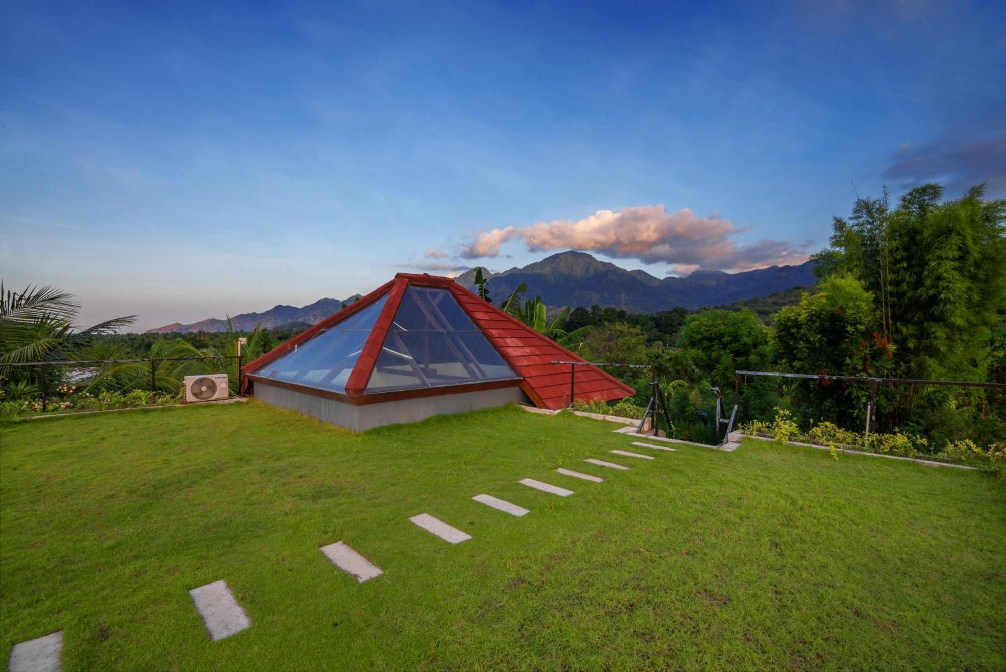 Villa Ambara Sumberkima Banyuwedang Exteriör bild